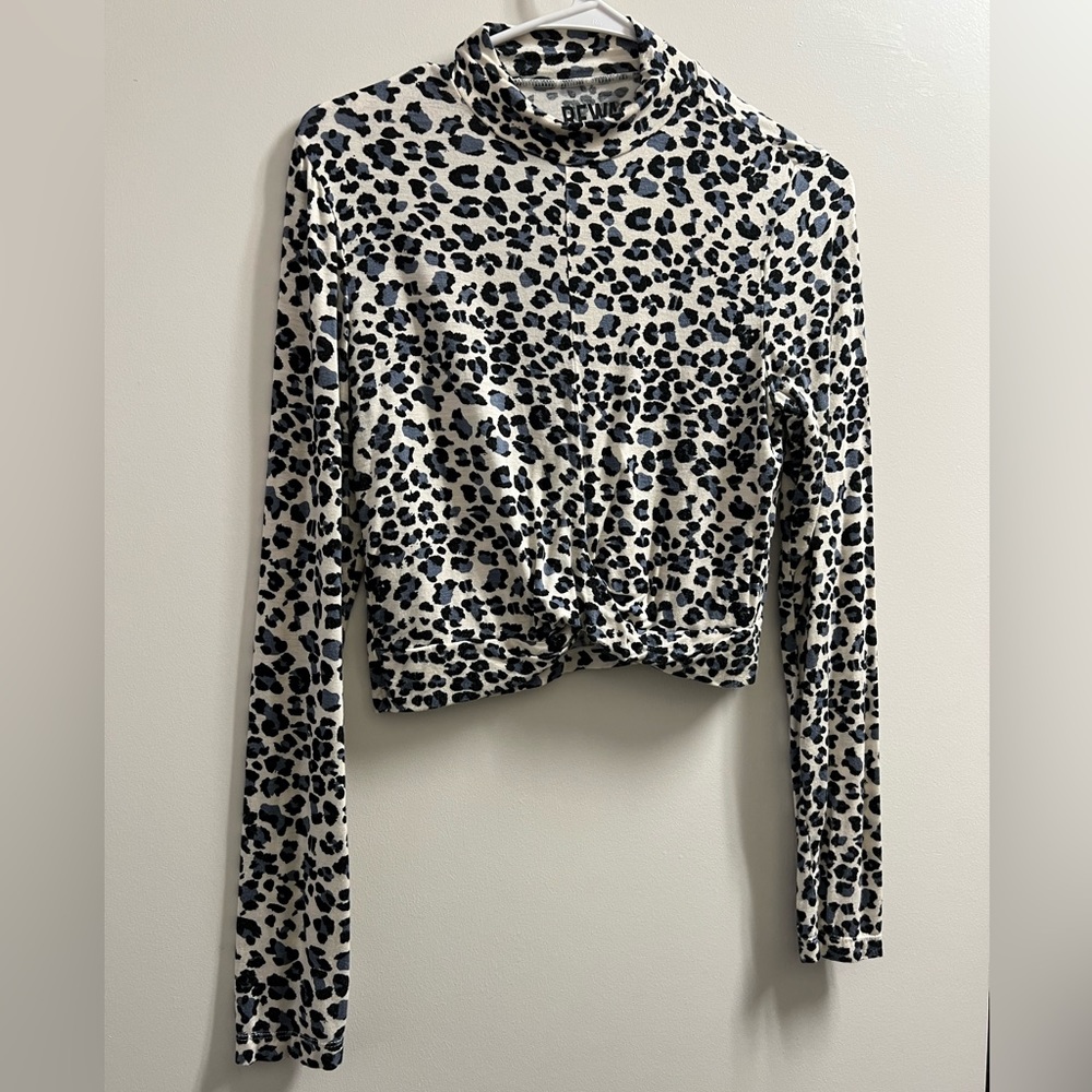Blue and White Cheetah Print Long Sleeve Crop Top Size Medium